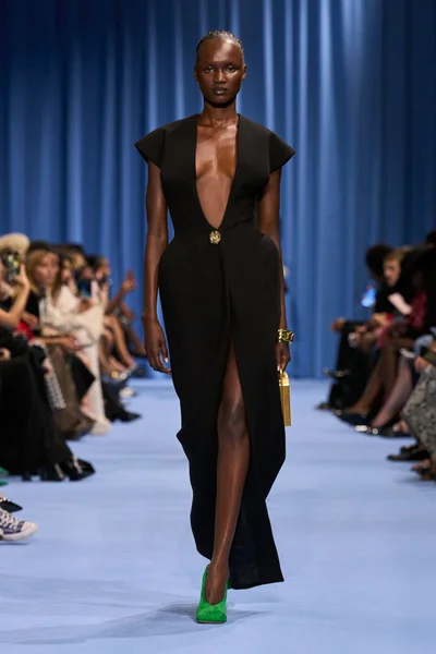 Look 4